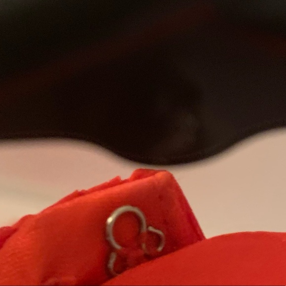 Gorgeous XS Red Halter Gown Prom - Picture 6 of 9